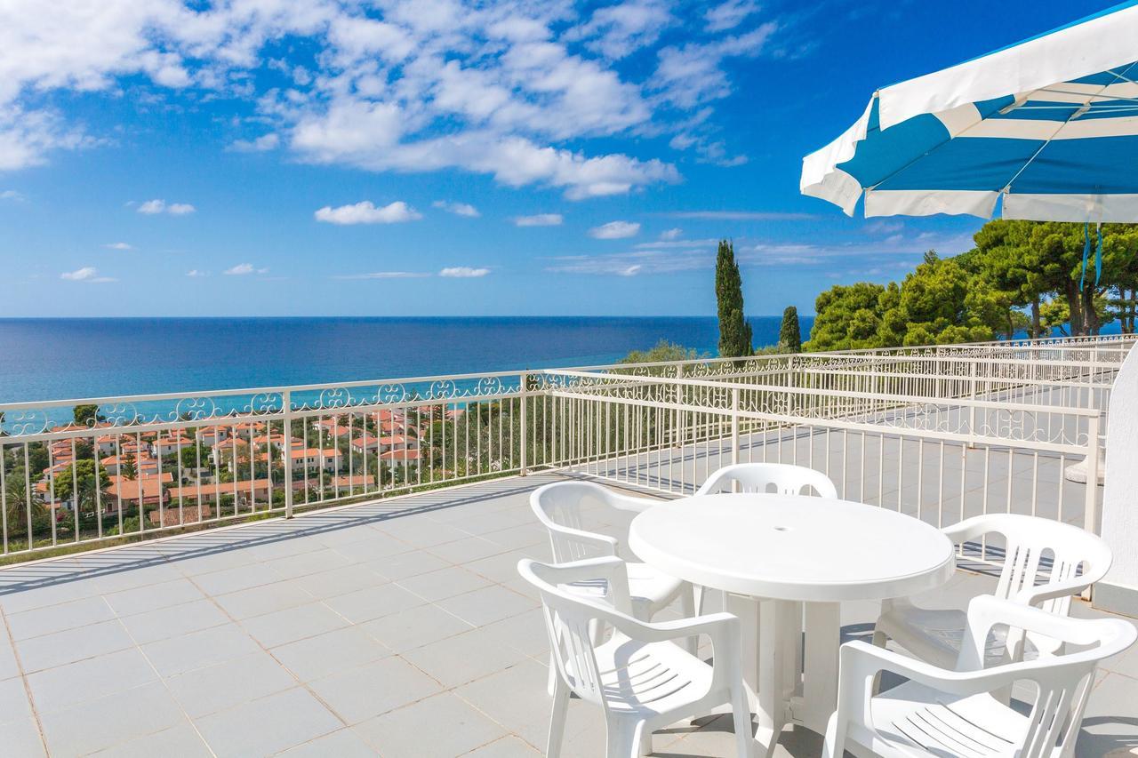 בלבדרה מריטימו Club Residence La Castellana מראה חיצוני תמונה