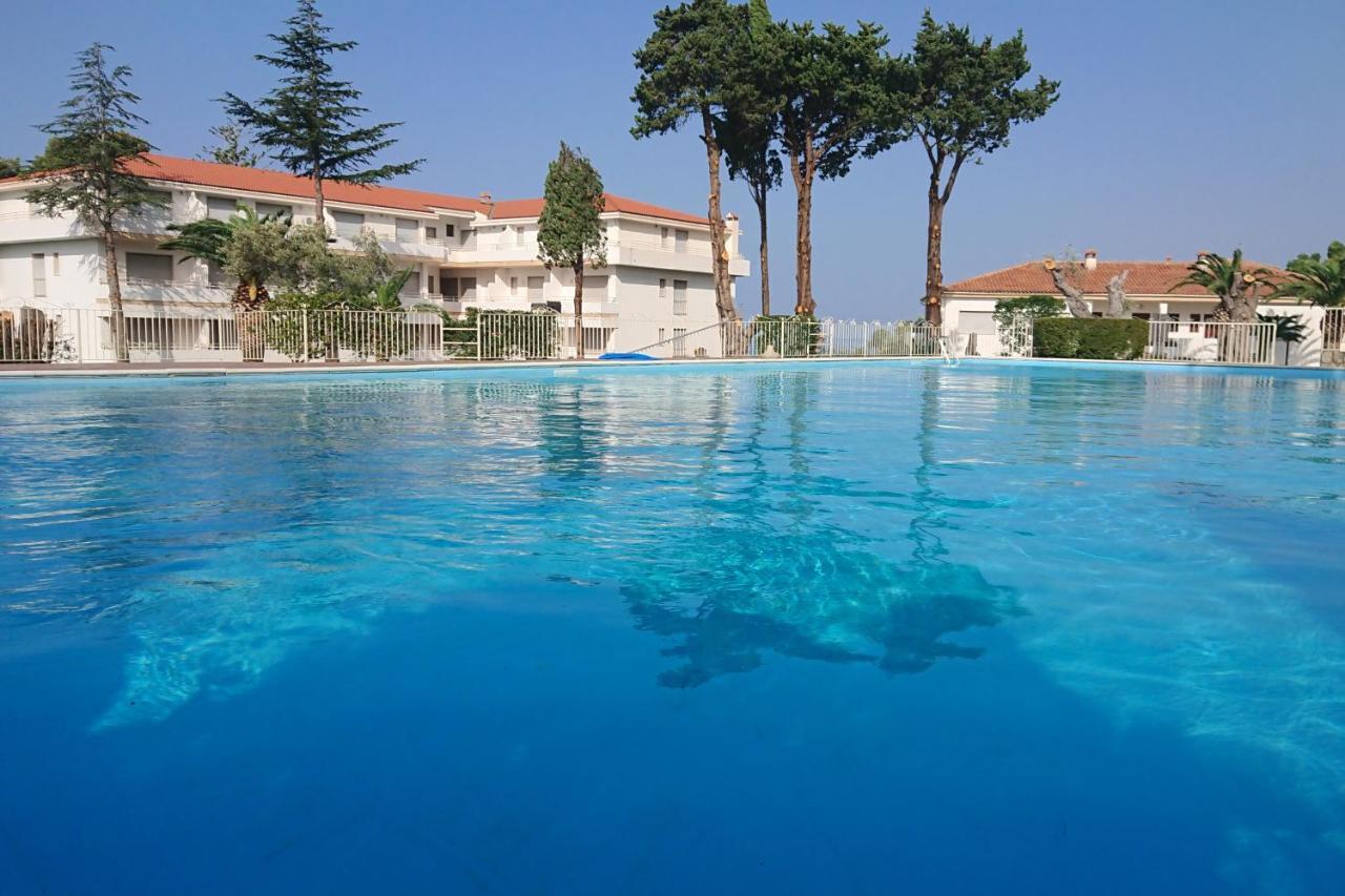 בלבדרה מריטימו Club Residence La Castellana מראה חיצוני תמונה